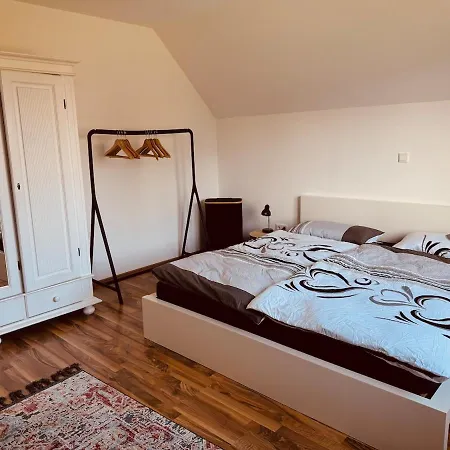 Apartment Im Gruenen *